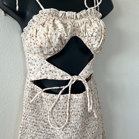Blush BJ Cream Floral Print Cut Out Tie Smocked Mini Dress - Picture 2 of 8